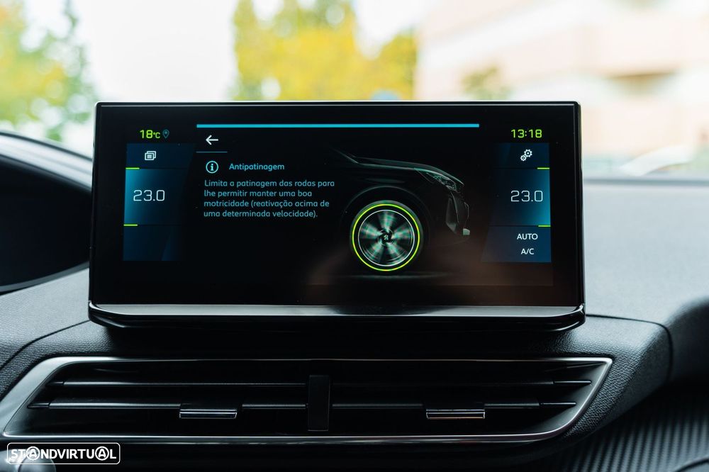 Peugeot 3008 1.6 Hybrid Allure e-EAT8 - 19