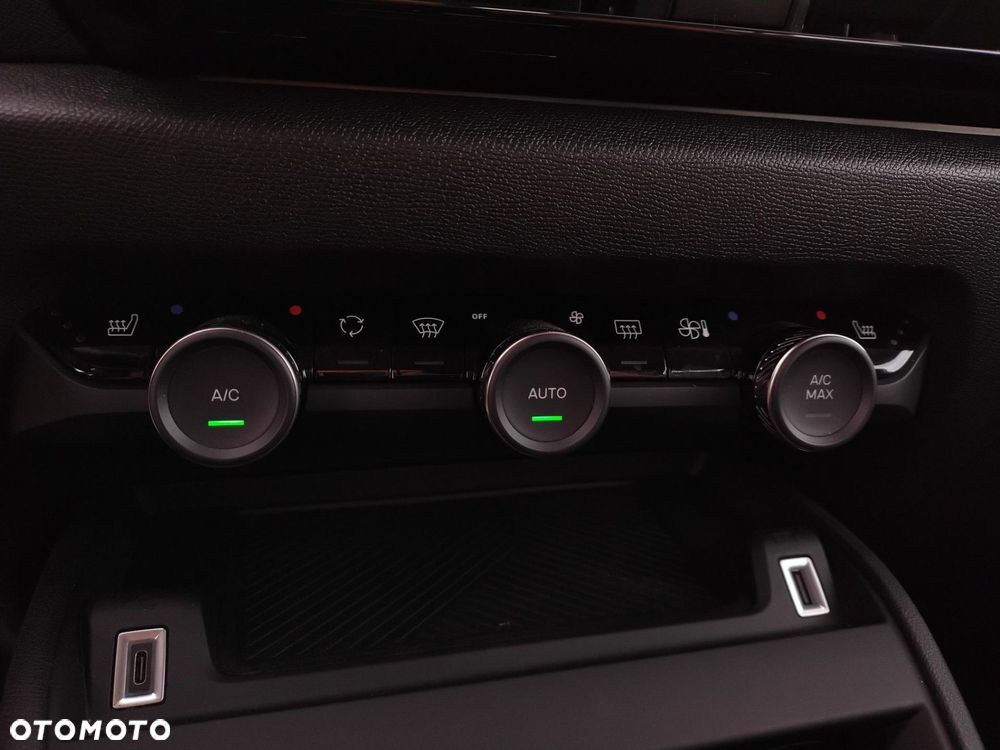 Citroën C4 1.2 PureTech Plus S&S EAT8 - 16