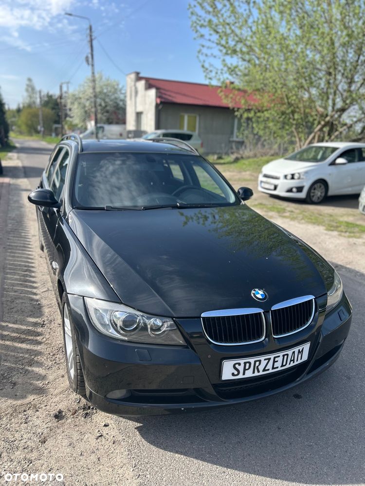 BMW Seria 3 318i - 3