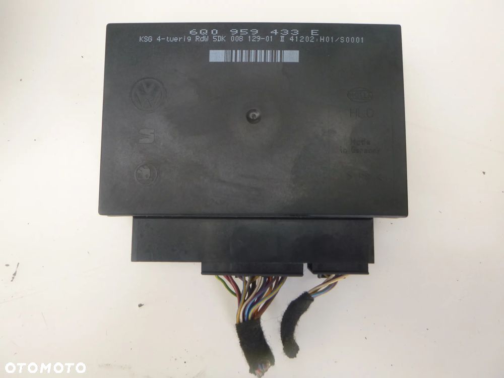 Seat Ibiza III 1,2 12V sterownik 03E906033D - 4