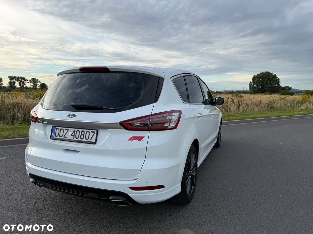Ford S-Max 2.0 TDCi Titanium PowerShift - 15