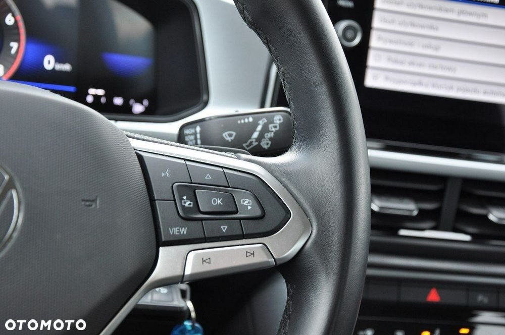 Volkswagen T-Roc - 14