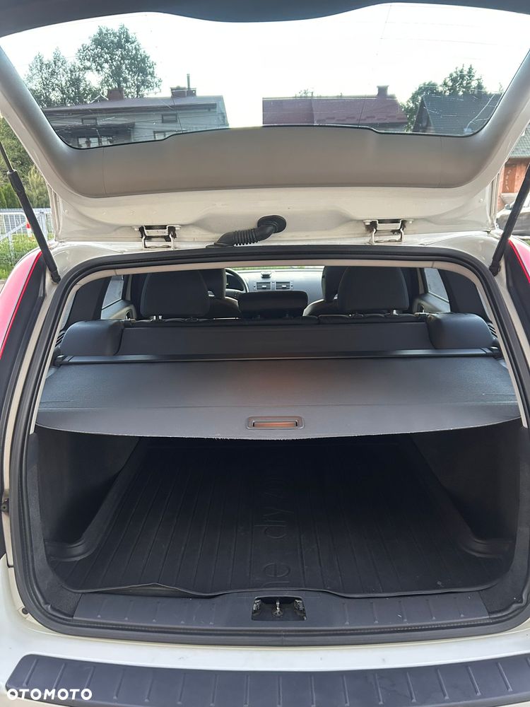 Volvo V50 D2 Summum - 28