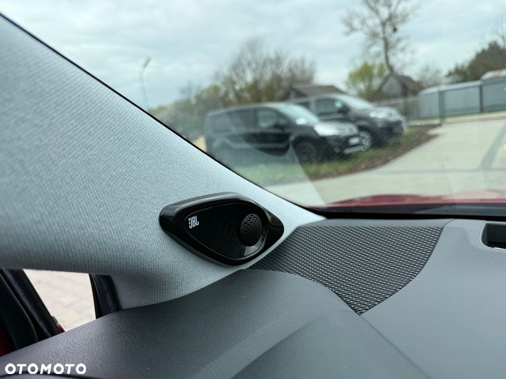 Toyota Corolla 2.0 Hybrid Executive - 9