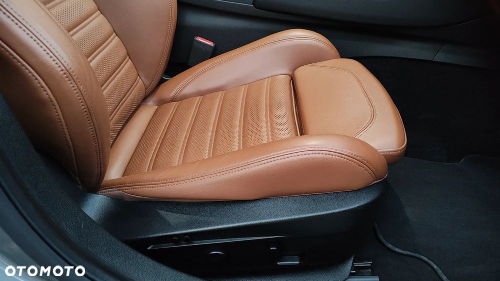 Alfa Romeo Giulia 2.2 Diesel AT8-Q4 Veloce - 21