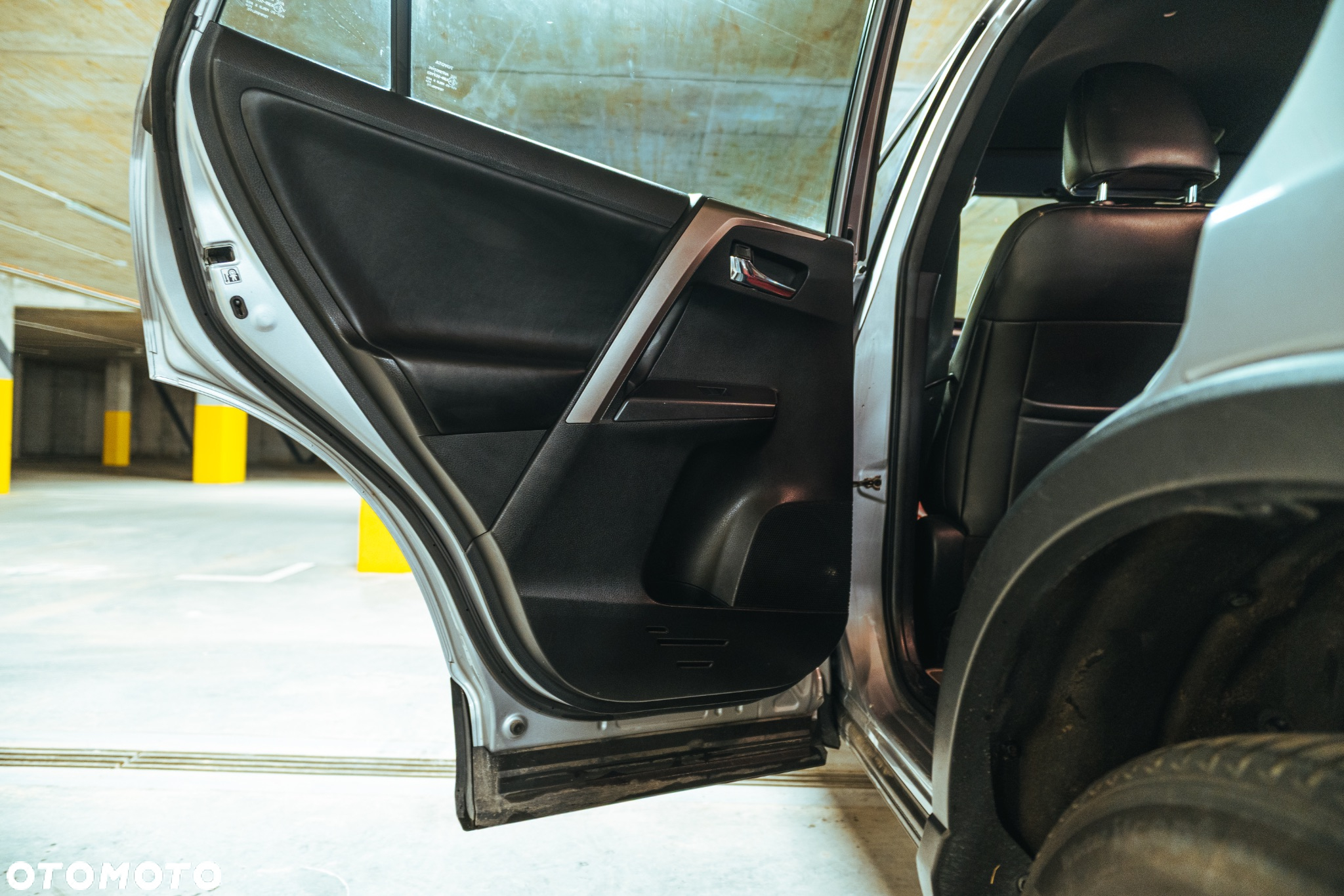Toyota RAV4 Hybrid Premium 4x2 - 21