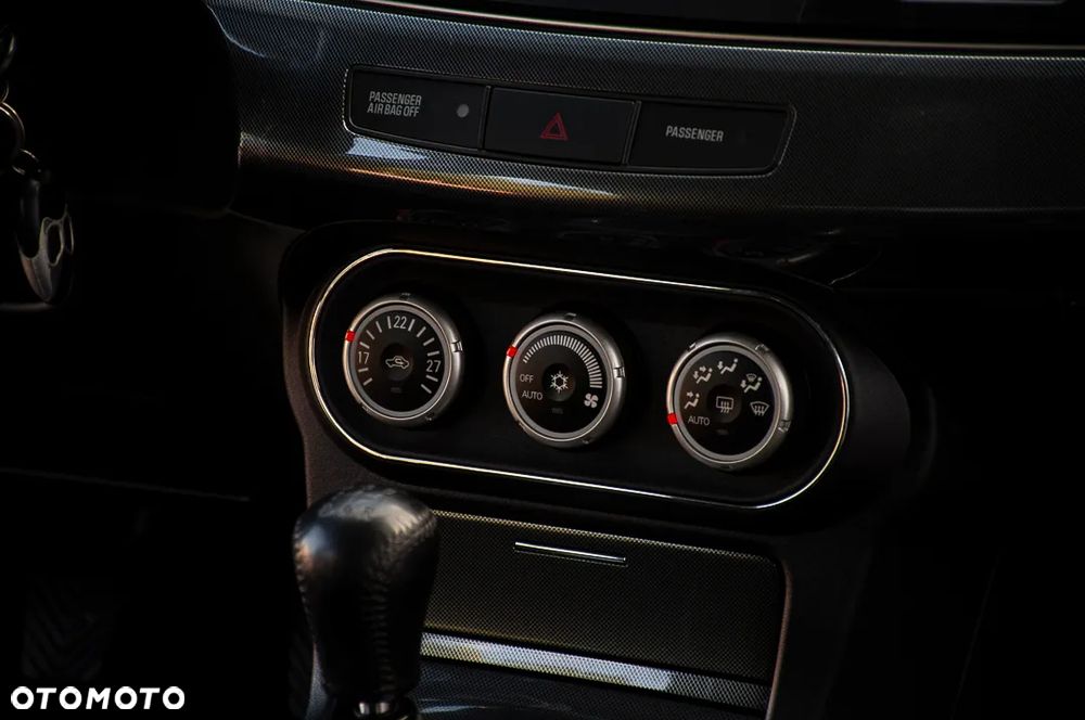 Mitsubishi Lancer 1.8 Intense - 21