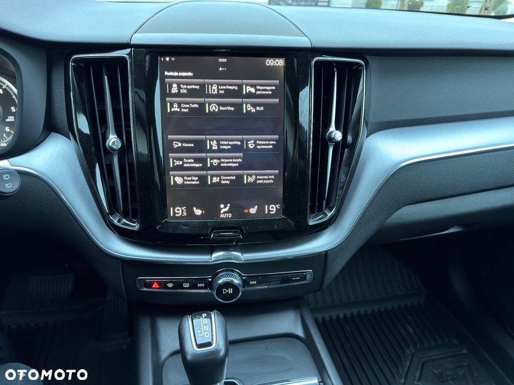 Volvo XC 60 D4 SCR Momentum - 6