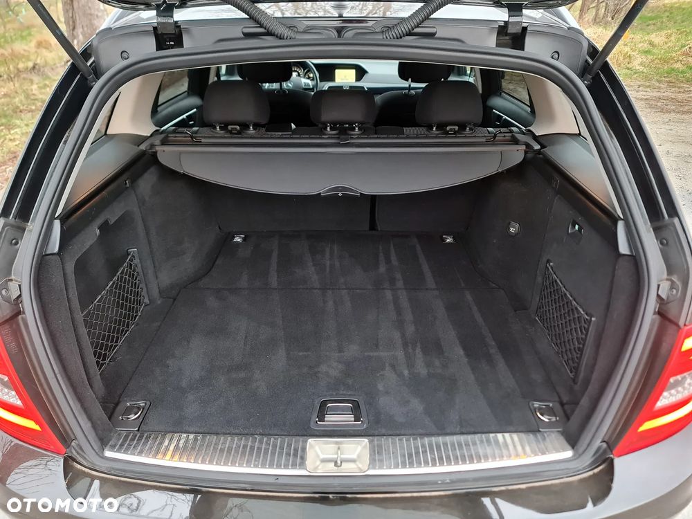 Mercedes-Benz Klasa C 180 (BlueEFFICIENCY) 7G-TRONIC - 15