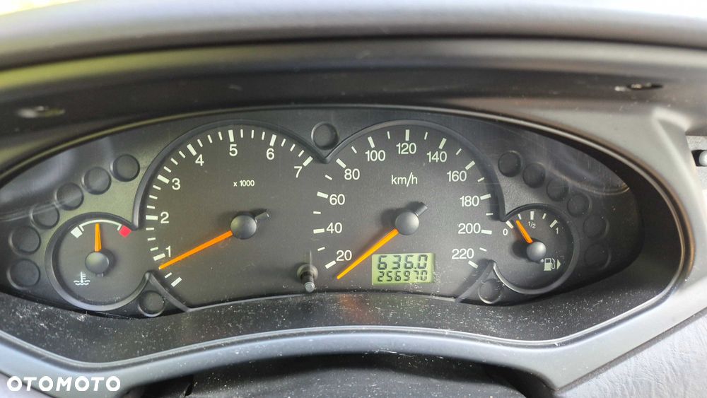 Ford Focus - 8