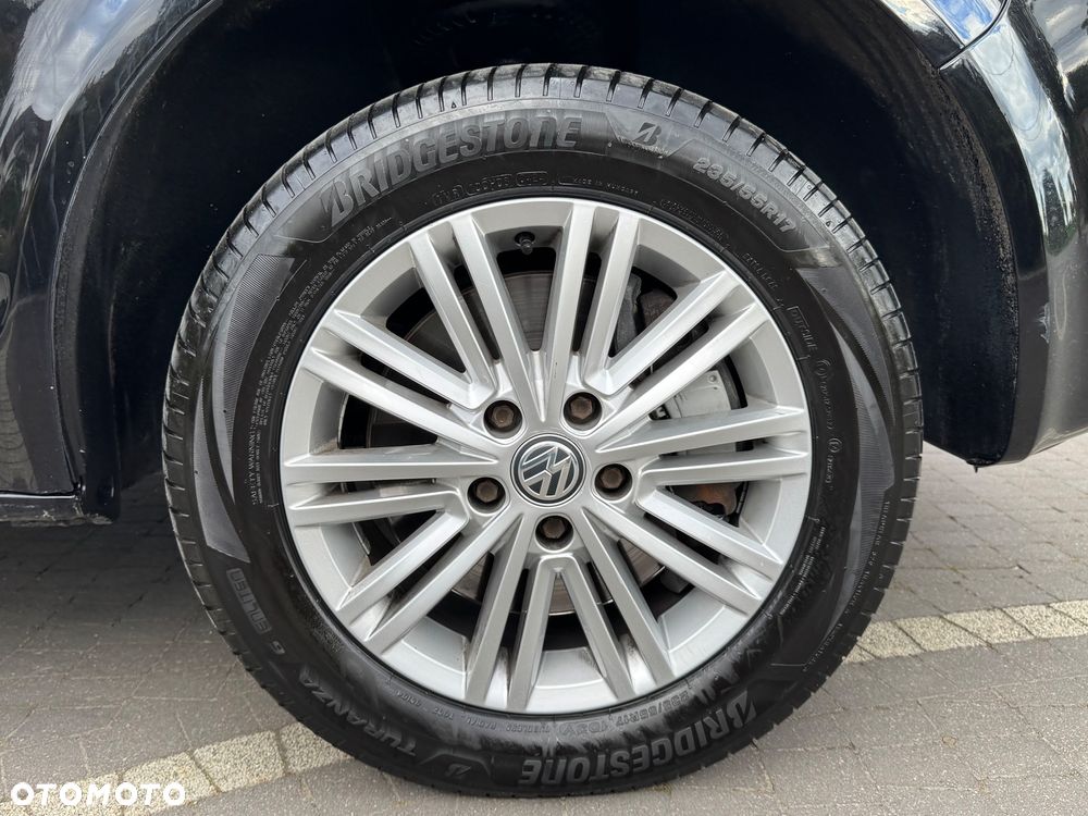 Volkswagen Caravelle - 38