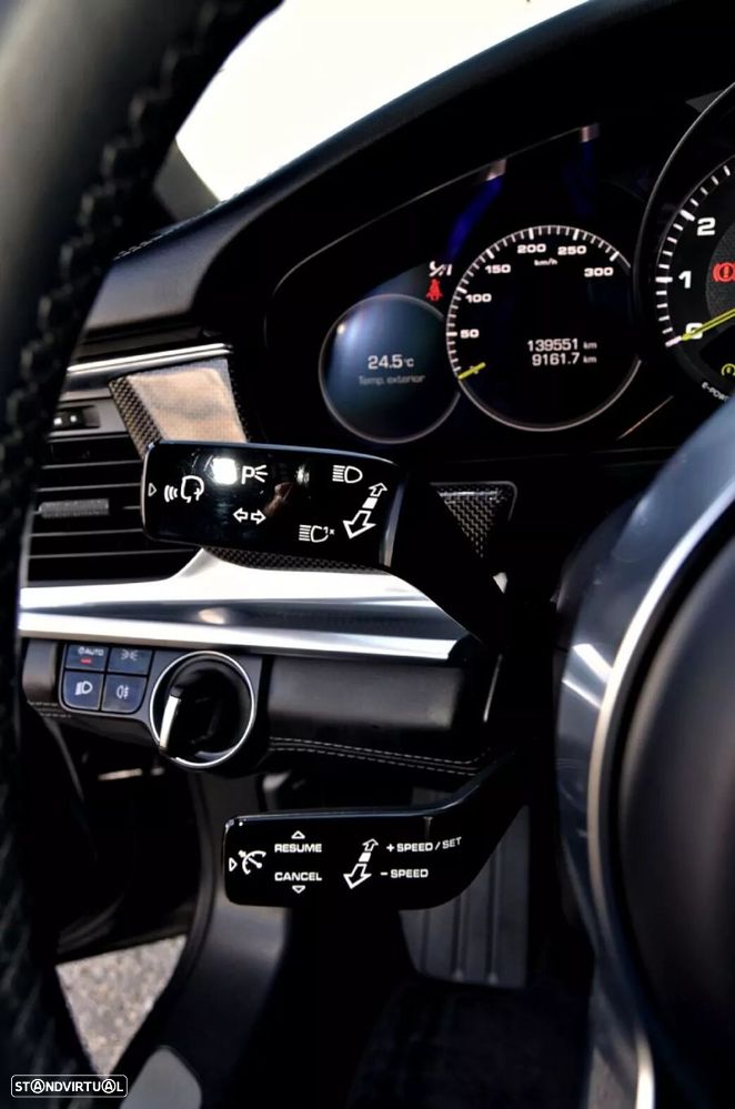 Porsche Panamera - 17