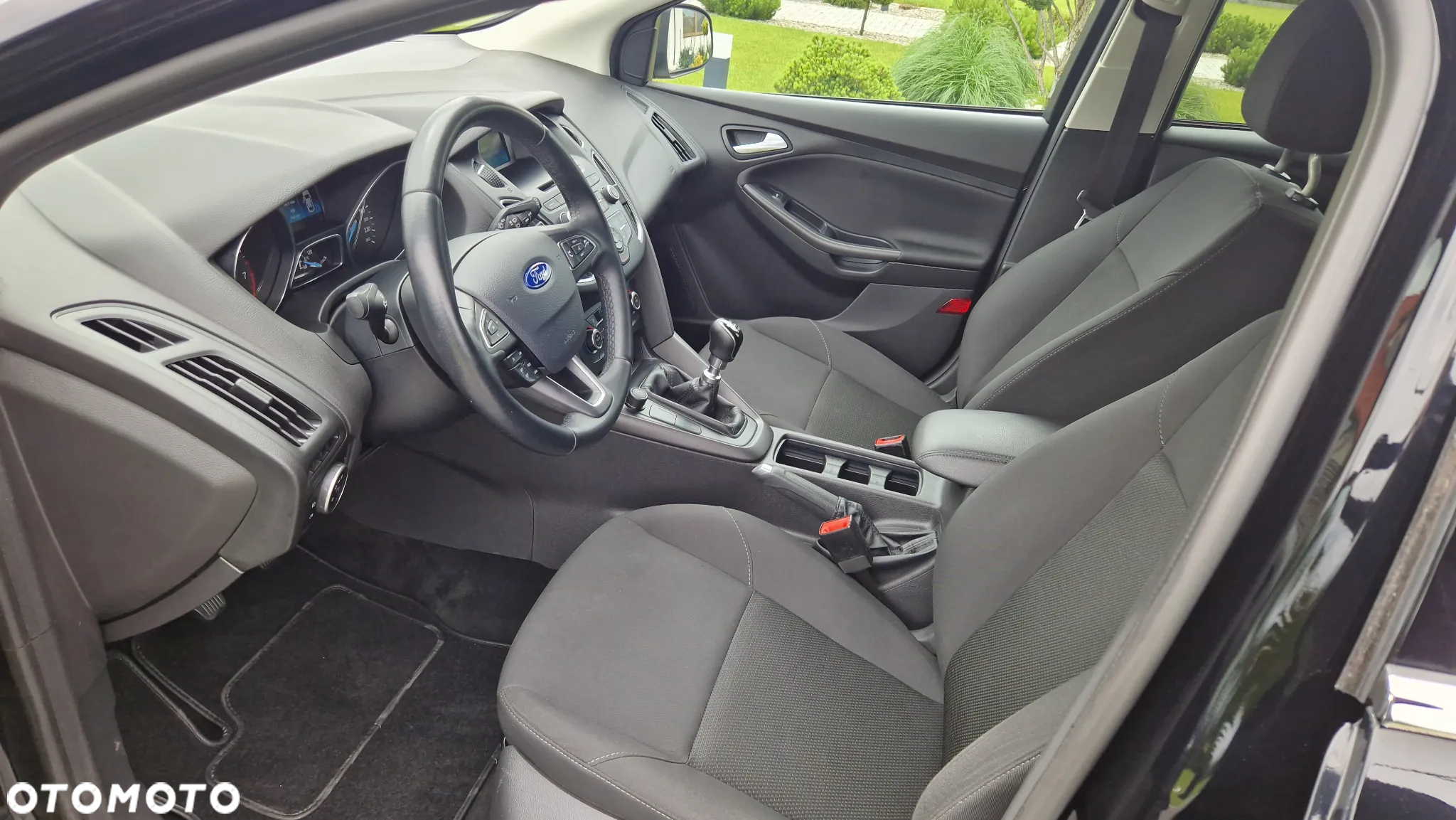 Ford Focus Turnier 1.0 EcoBoost Start-Stopp-System TITANIUM - 19
