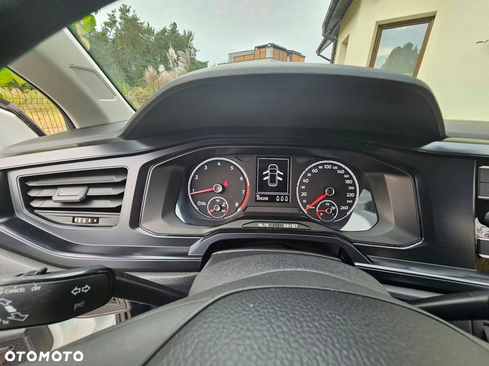 Volkswagen Polo - 19