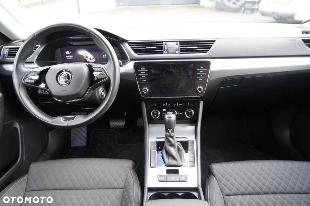 Skoda Superb 2.0 TDI DSG Active - 12