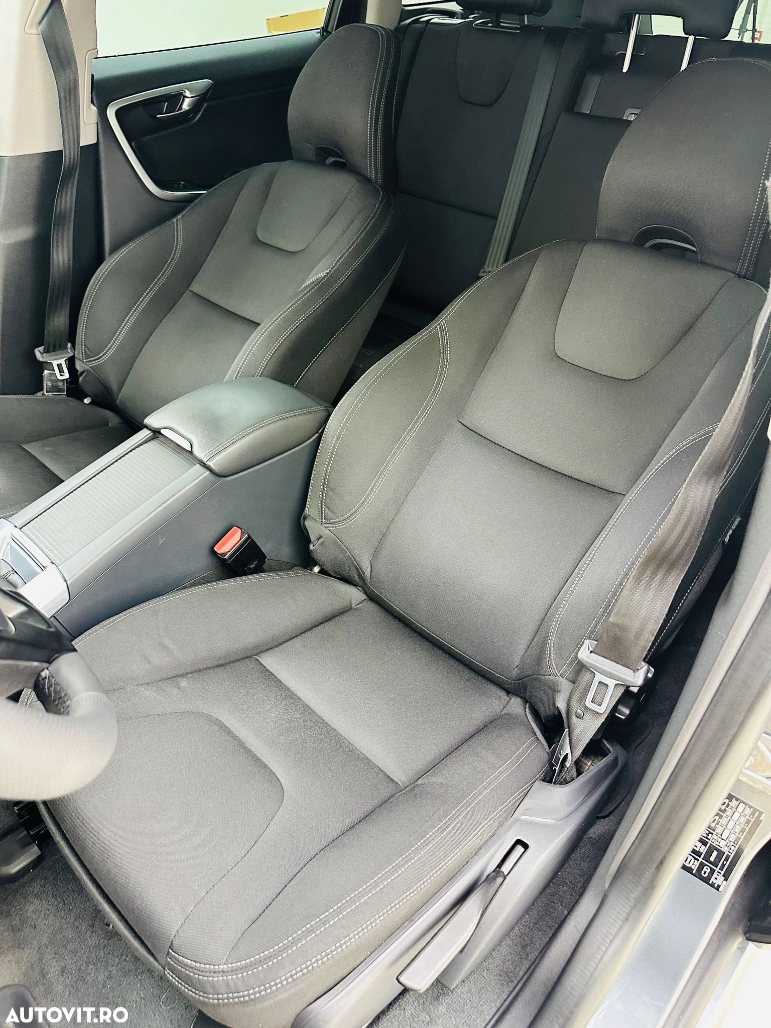 Volvo XC 60 - 25
