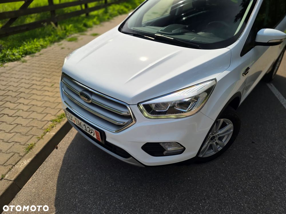 Ford Kuga 2.0 TDCi 4x4 Titanium - 38