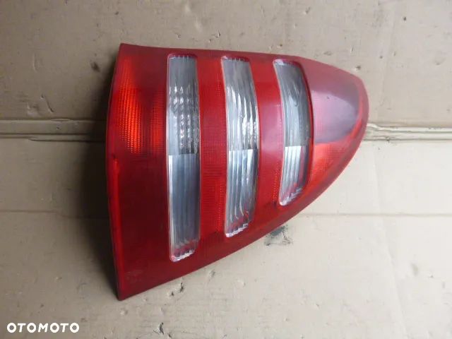 LAMPA PRAWY TYŁ PRAWA TYLNA MERCEDES C KLASA W203 KOMBI - 7