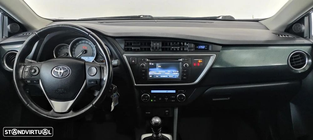 Toyota Auris Touring Sports 1.4 D-4D Comfort - 9