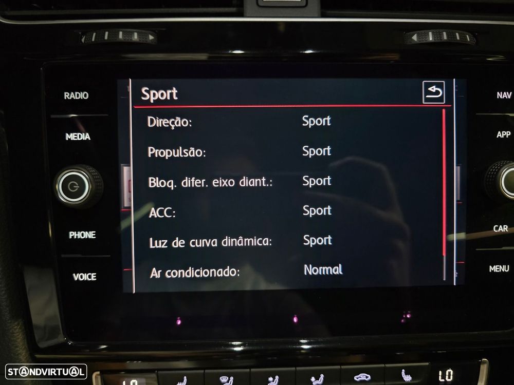 VW Golf 2.0 TSI GTI DSG Performance - 19