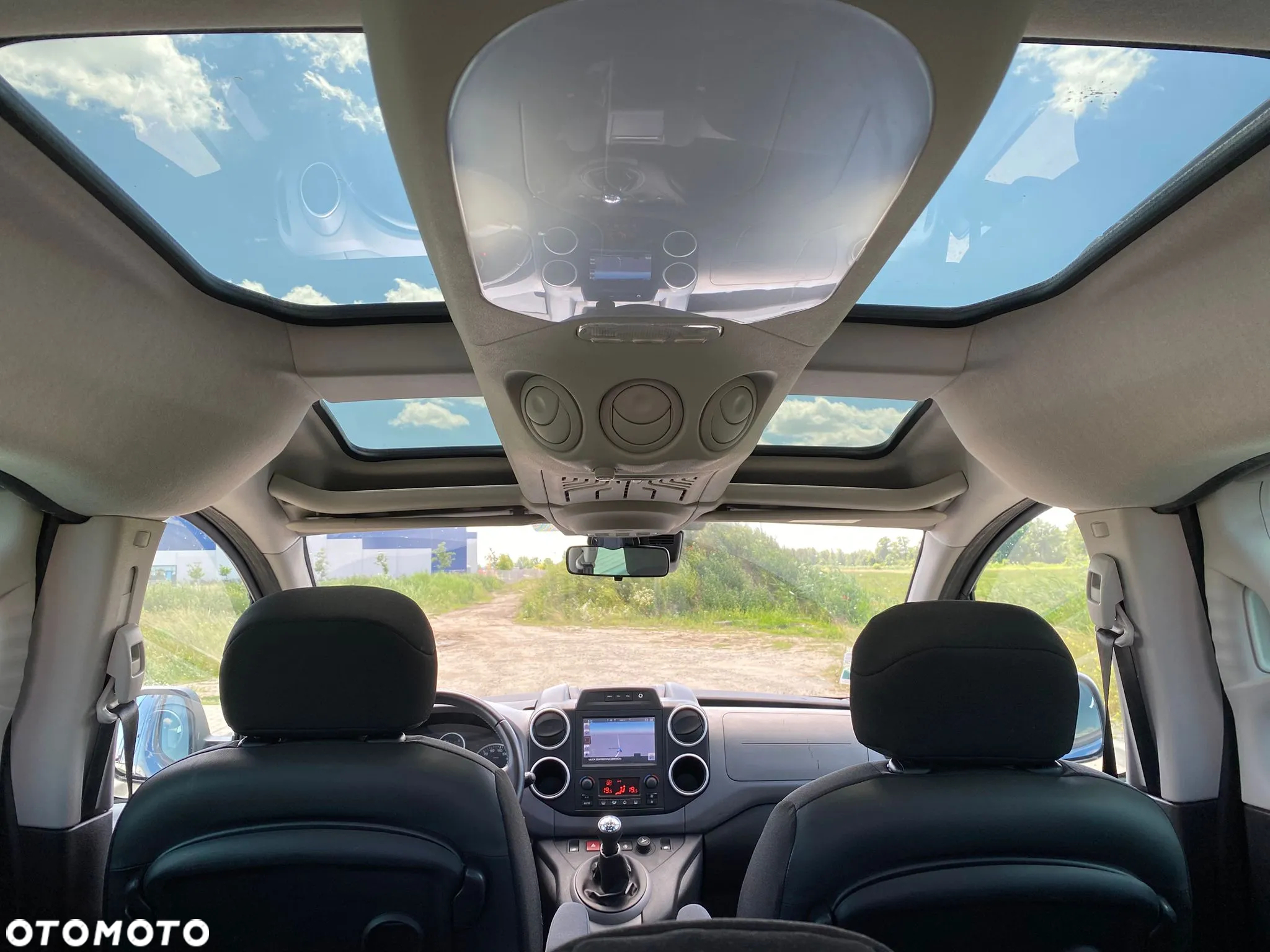 Citroën Berlingo Multispace PureTech 110 SHINE - 16