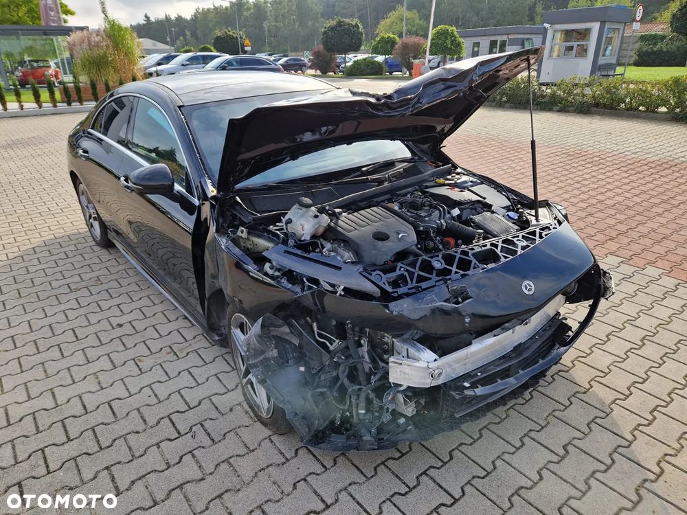 Mercedes-Benz CLA 250 E AMG Line 8G-DCT - 5
