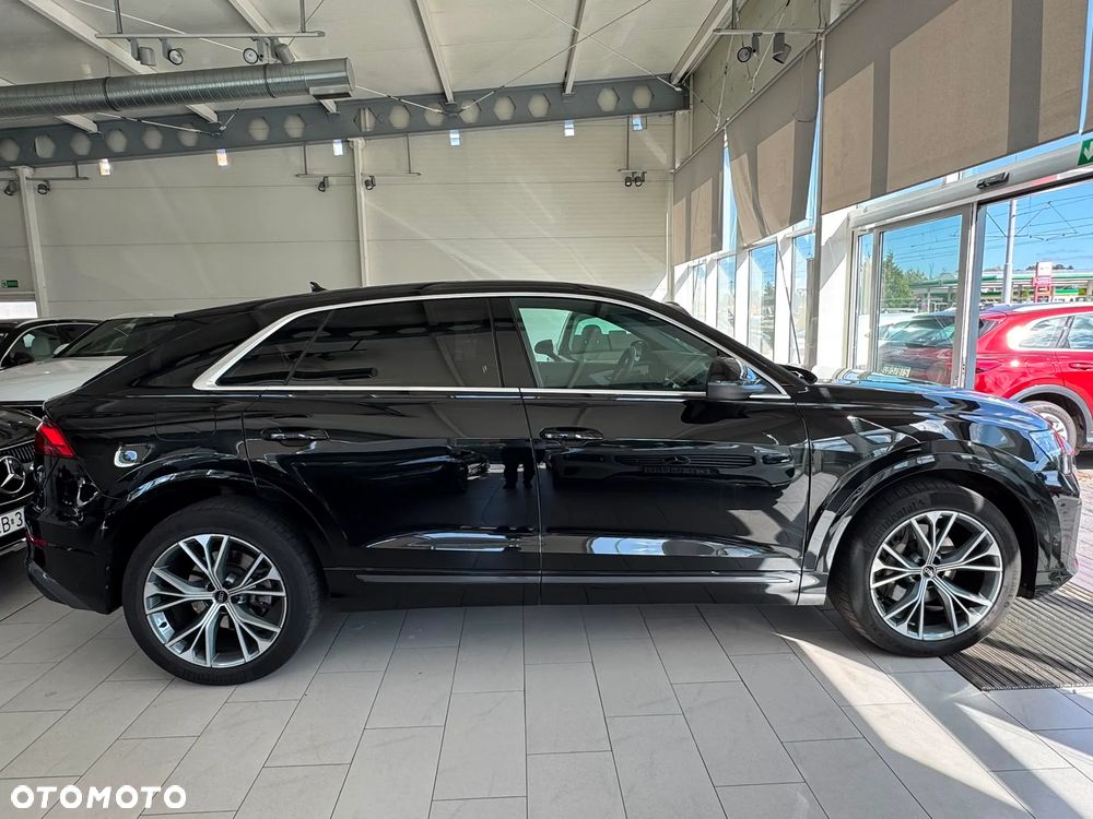 Audi Q8 - 6