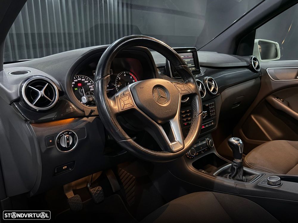 Mercedes-Benz B 180 CDI Urban - 16