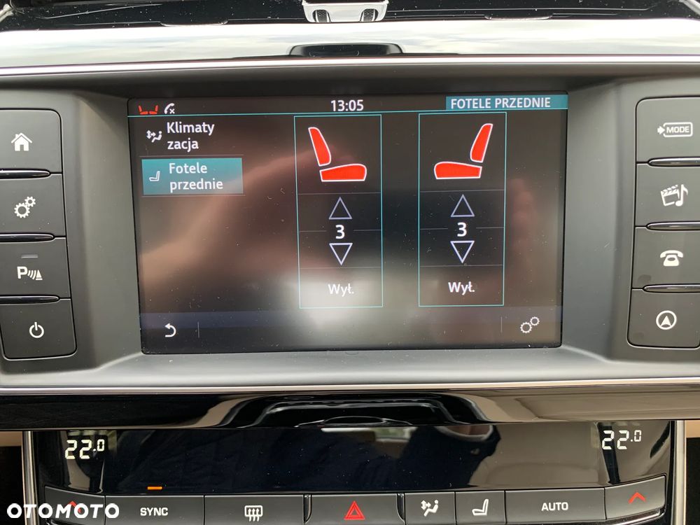 Jaguar XE 2.0 D Prestige - 15