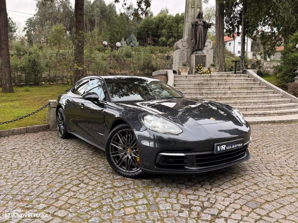 Porsche Panamera 4 S - 4
