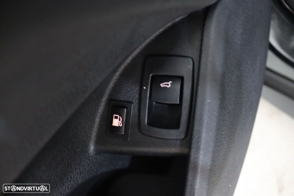 BMW X1 25 e xDrive xLine - 22