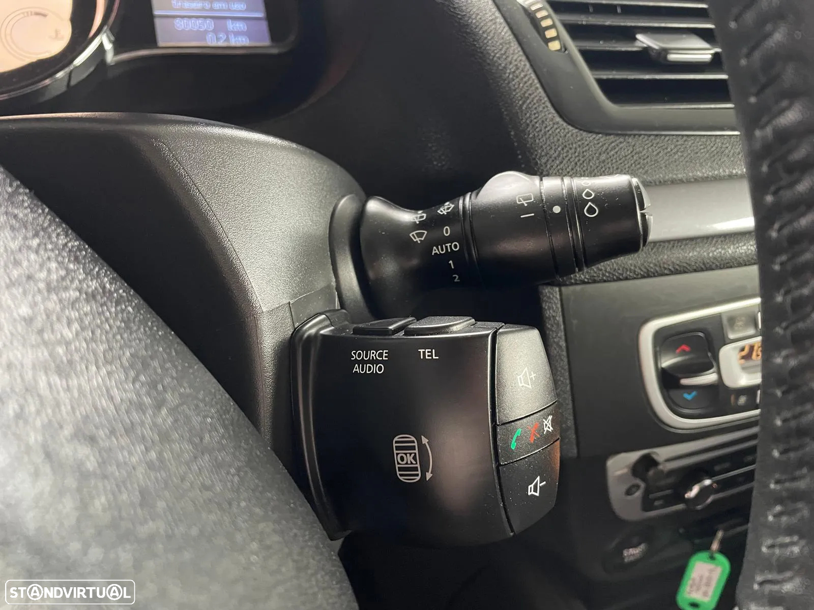 Renault Mégane Coupe ENERGY TCe 115 Start & Stop Bose Edition - 17