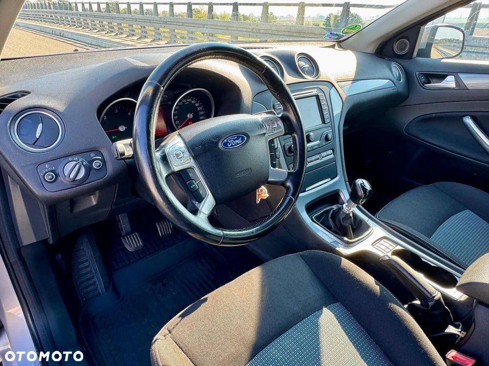 Ford Mondeo 2.0 TDCi Titanium - 10