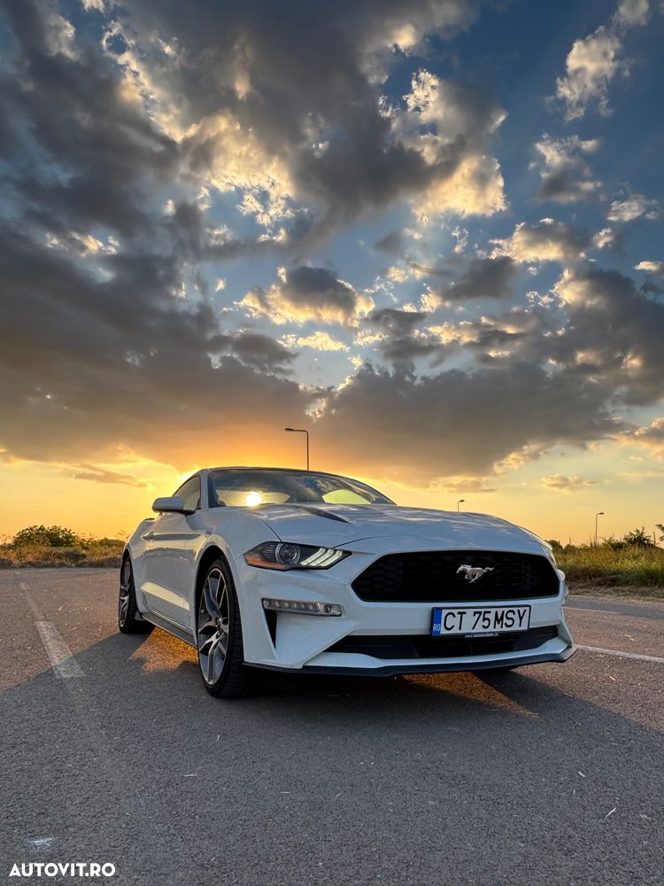 Ford Mustang - 3