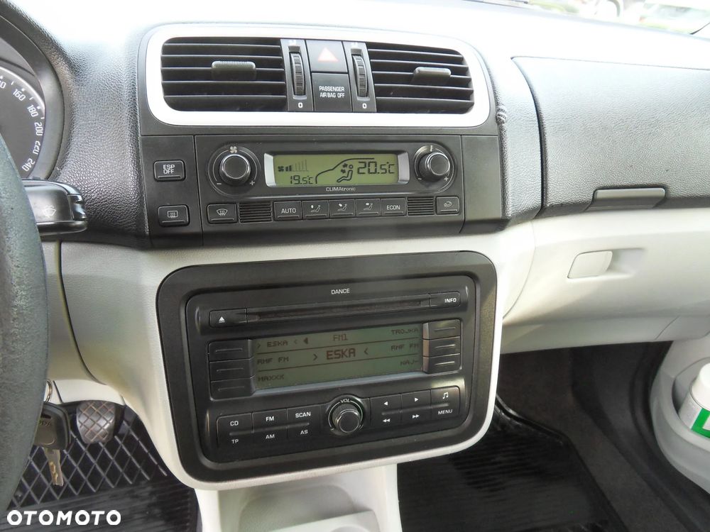 Skoda Roomster 1.4 16V Style PLUS EDITION - 17