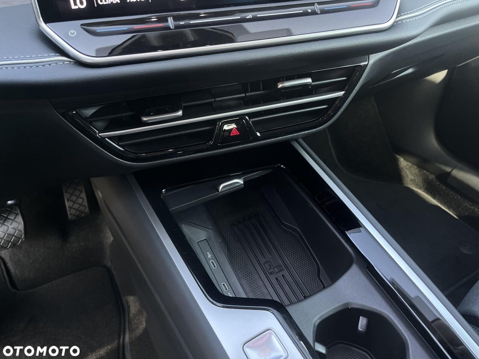 Volkswagen Passat - 31