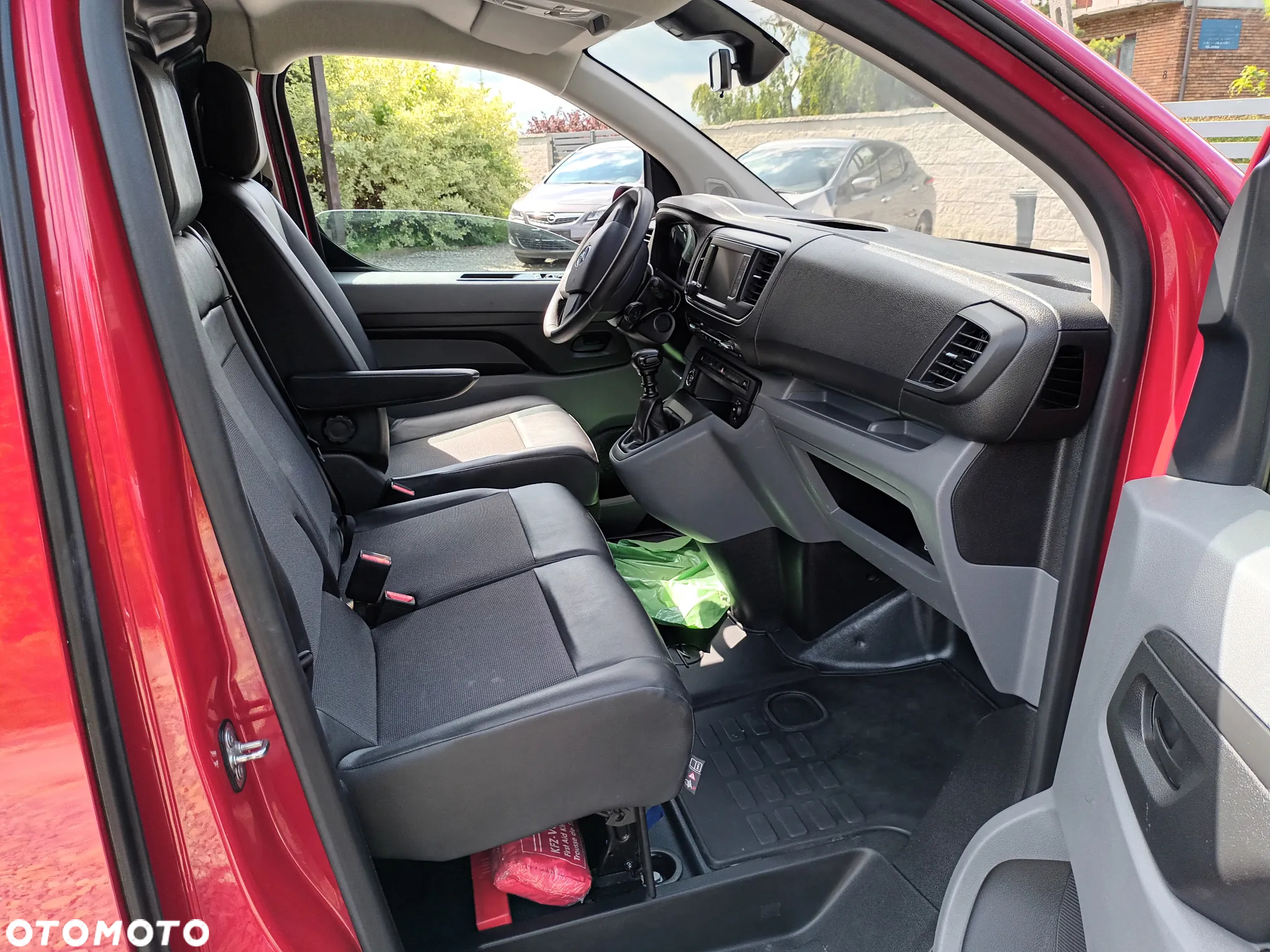 Opel Vivaro - 11