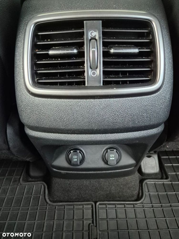 Kia Sorento - 13