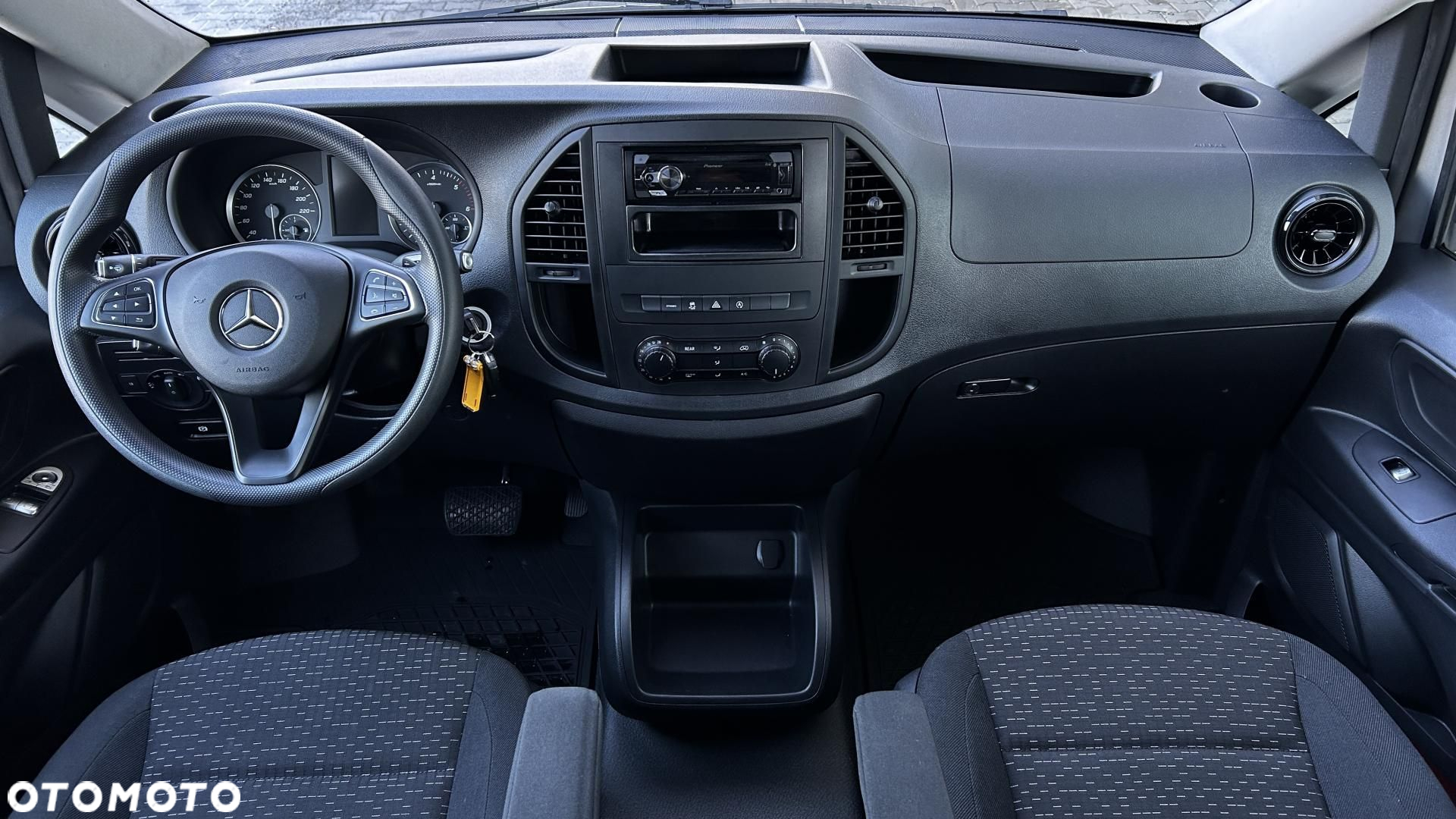 Mercedes-Benz Vito - 18