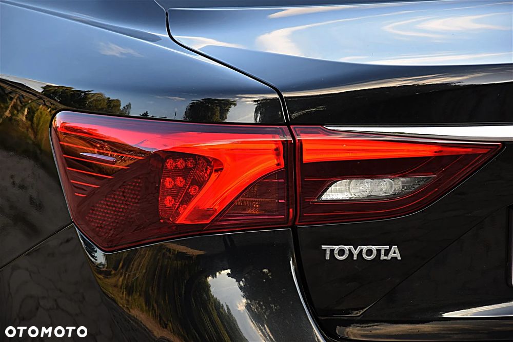 Toyota Avensis 2.0 D-4D Prestige - 10