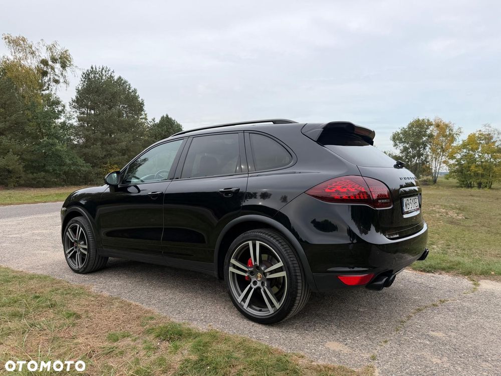Porsche Cayenne 2012 photo 3