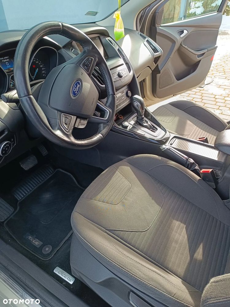 Ford Focus 2.0 TDCi ST PowerShift - 10