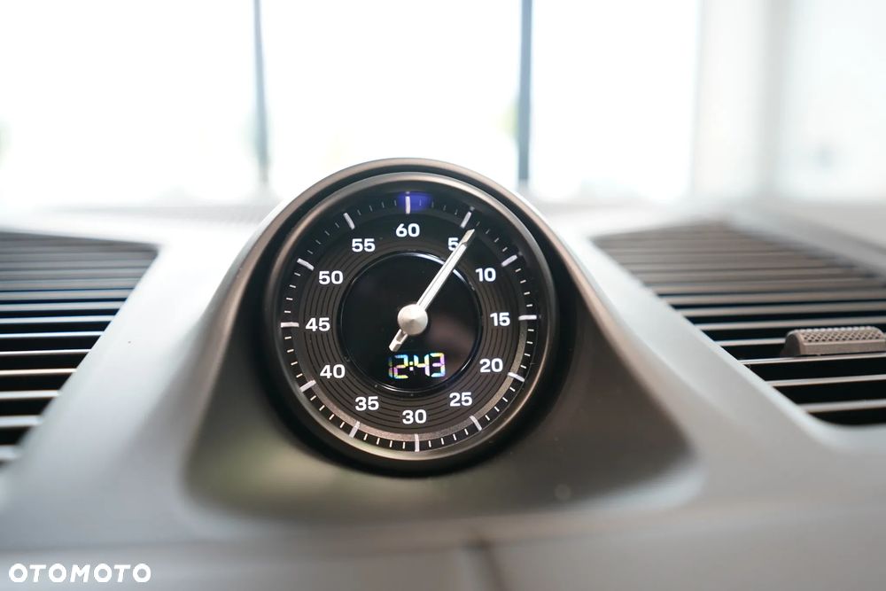 Porsche Cayenne - 19