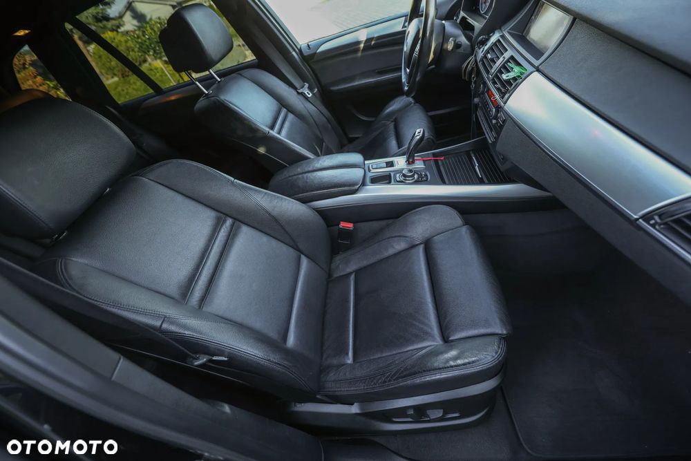 BMW X5 xDrive30d - 33