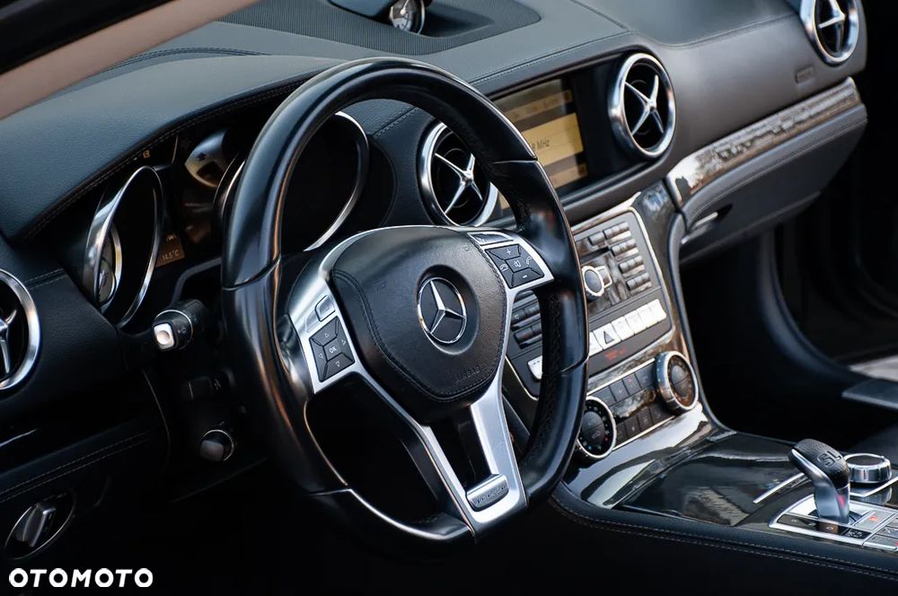 Mercedes-Benz SL - 31