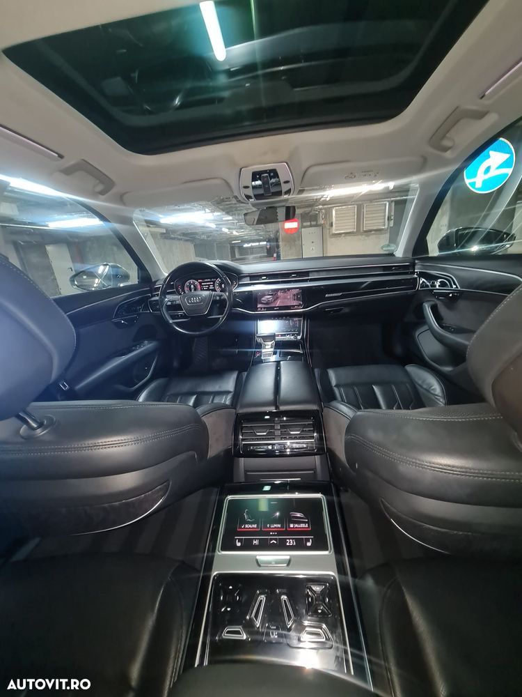 Audi A8 - 7