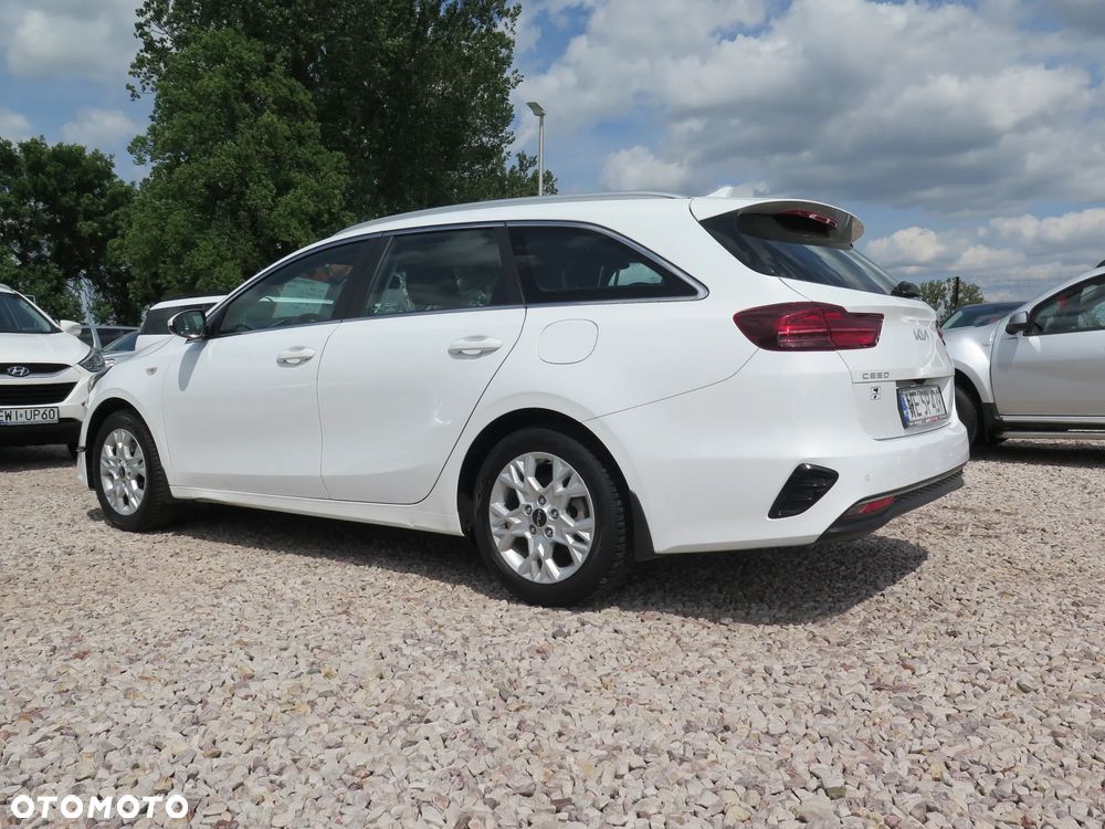 Kia Ceed 1.5 T-GDI M - 4