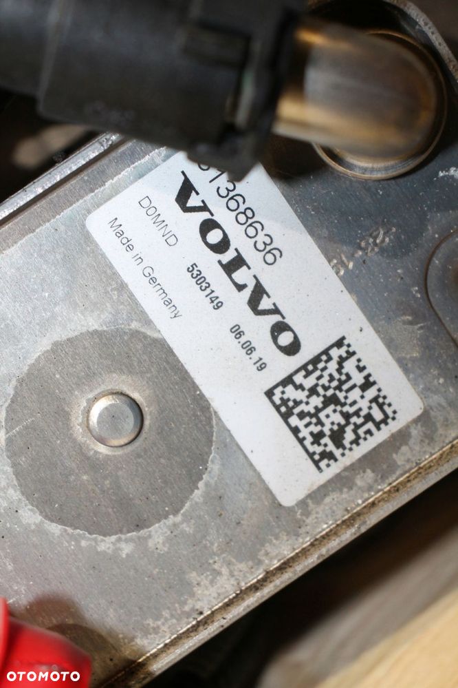 VOLVO V70 S80 V40 S60 V60 V90 S90 SILNIK 2.0 D3 D4204T16 - 9