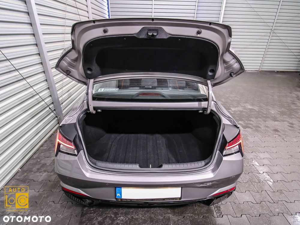 Hyundai Elantra 1.6 Smart - 13