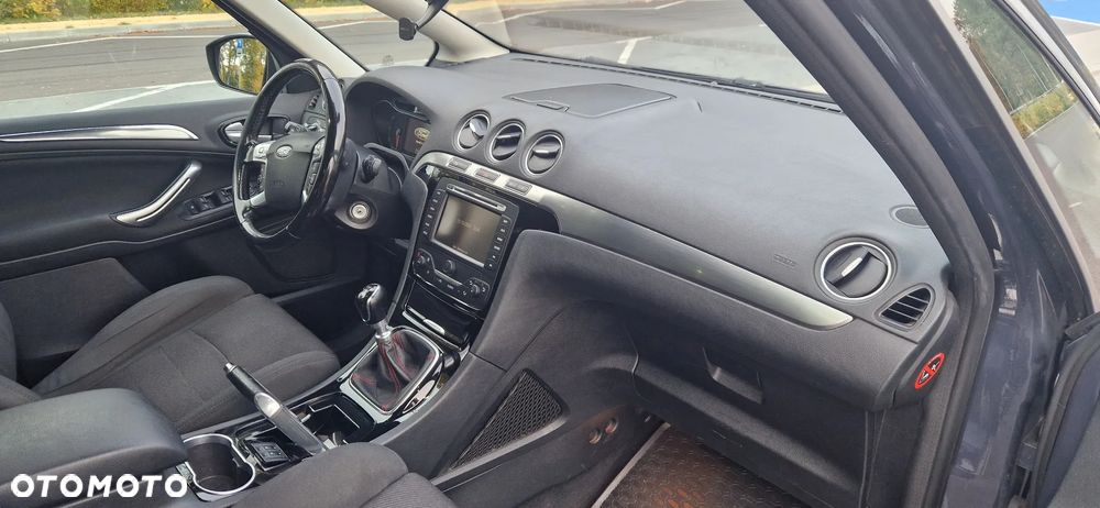 Ford S-Max - 7